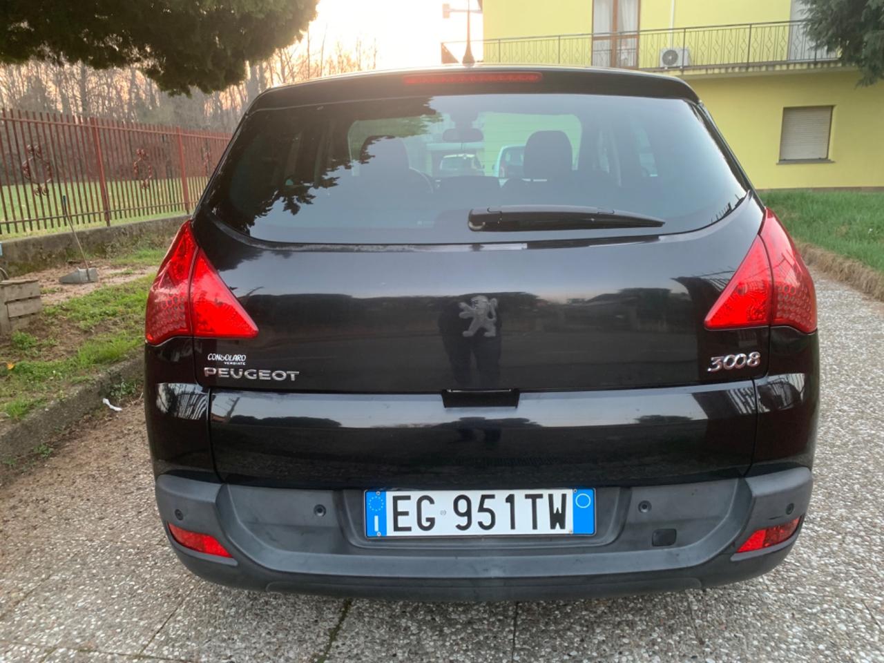 Peugeot 3008 2.0 HDi 150CV Business