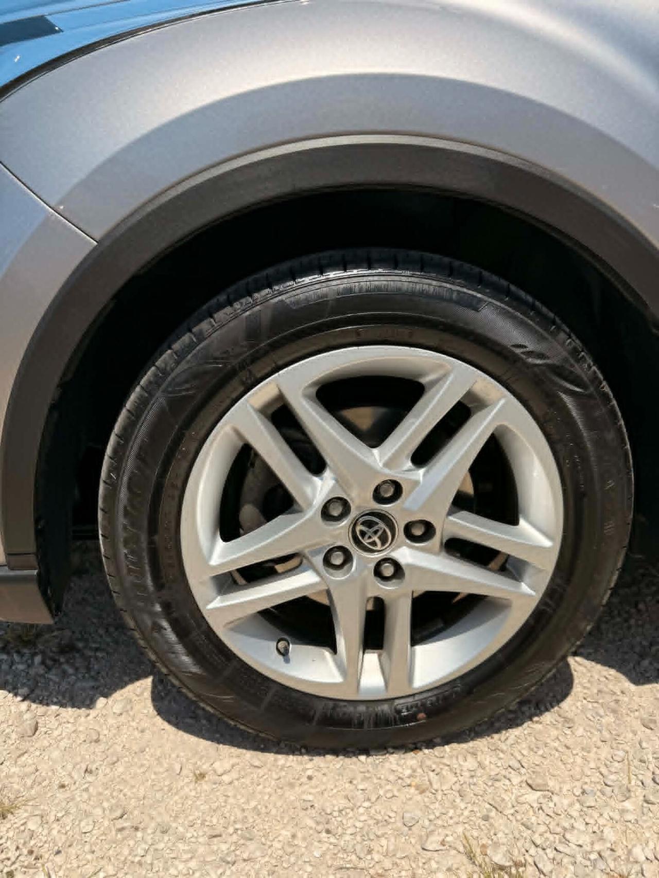 Toyota C-HR 1.8 Benz/Ibrida OK Neopatentato