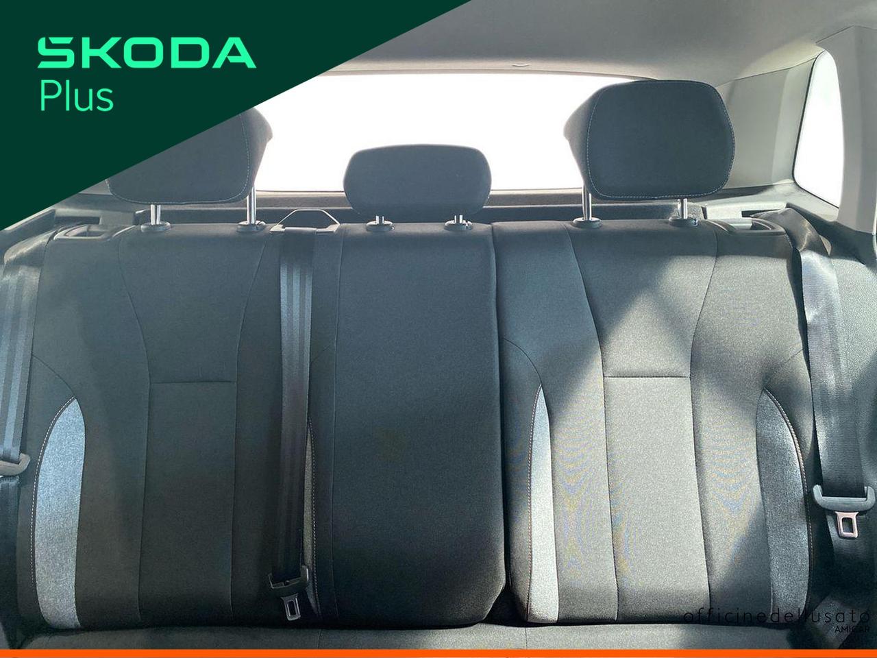 Skoda Kamiq 1.0 tsi 115cv black dots