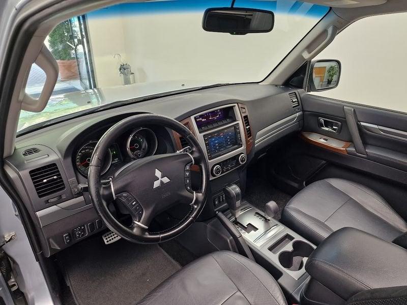 Mitsubishi Pajero Pajero 3.2 DI-D 16V 3p. Instyle AUTOCARRO N1 2 POSTI