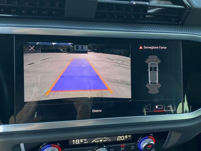 Audi Q3 SPB S line interno ed esterno 2.0 TDI 150CV S-Tronic 35