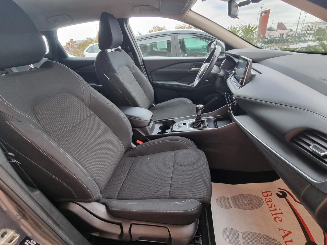 Nissan Qashqai MHEV 140 CV Business