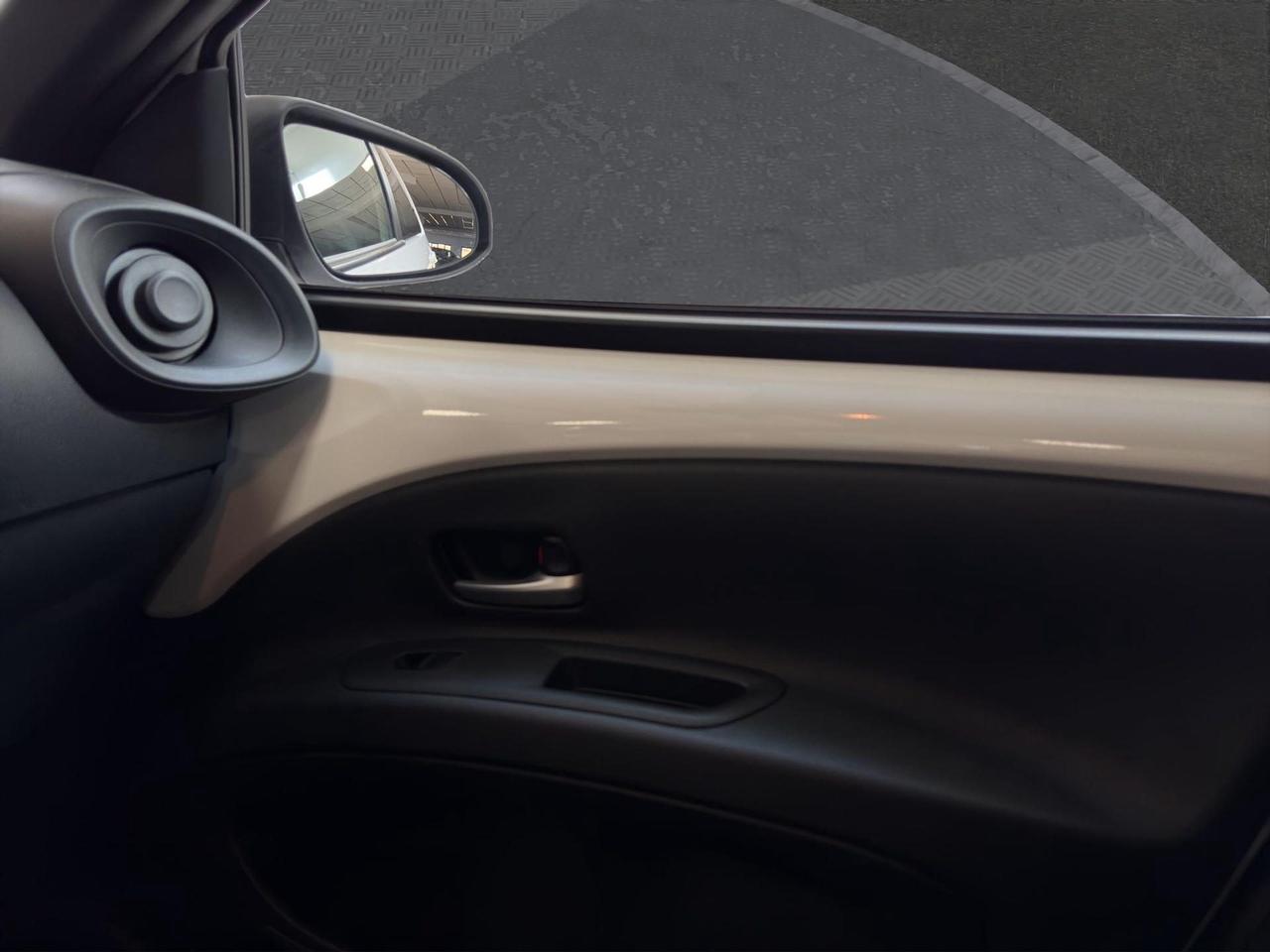 Toyota Aygo X 1.0 Active 72cv