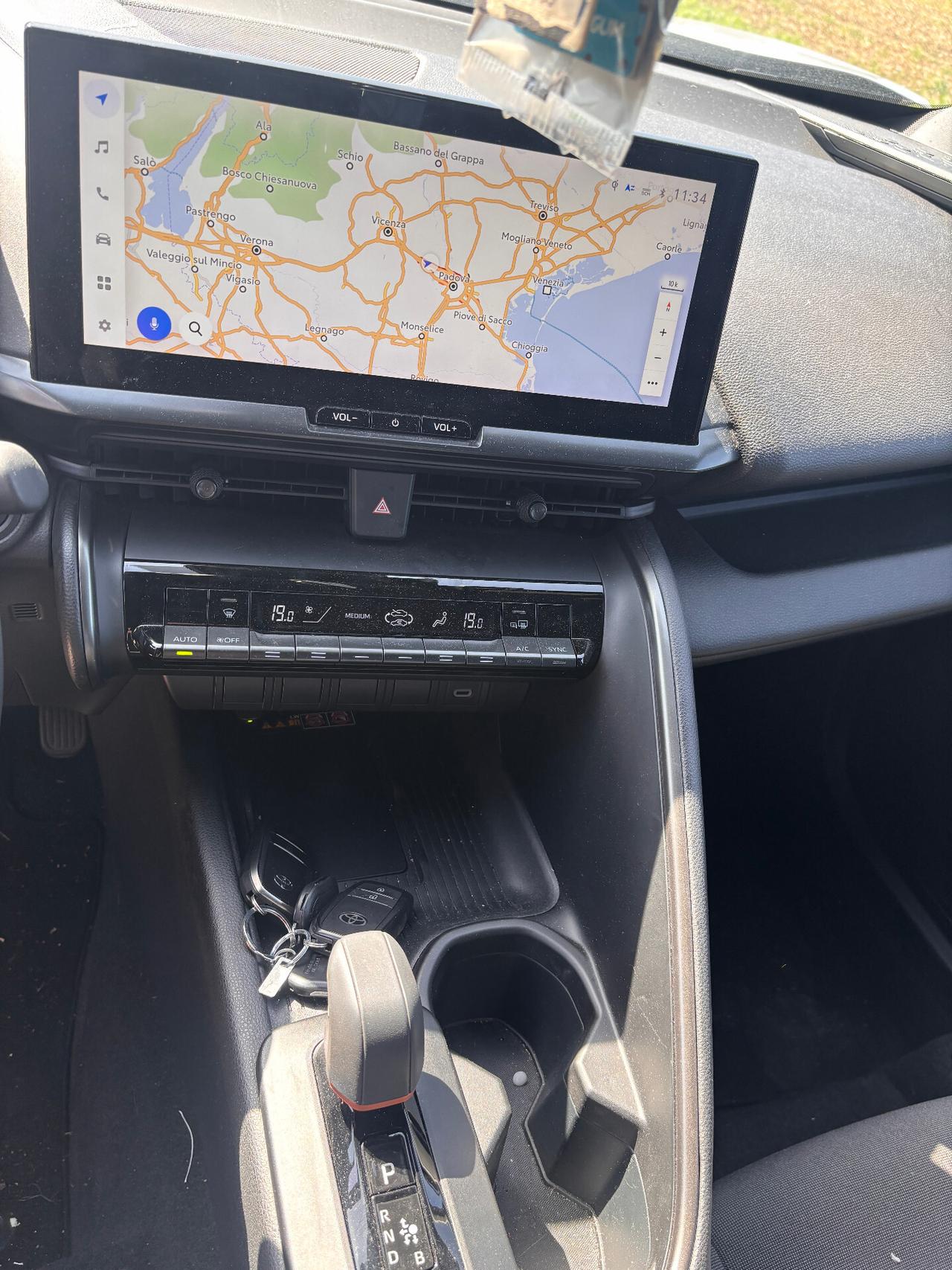 Toyota C-HR 2.0 HV Lounge Premiere