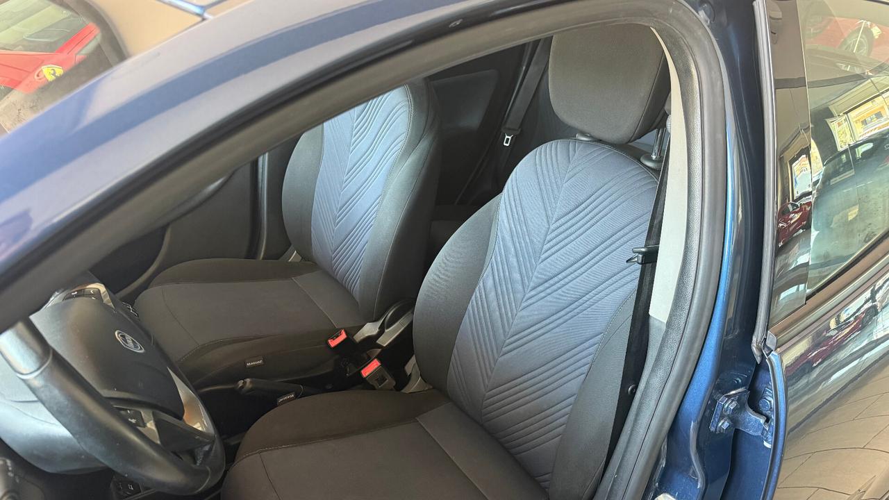 Lancia Ypsilon 1.2 69 CV 5 porte GPL Gold Plus