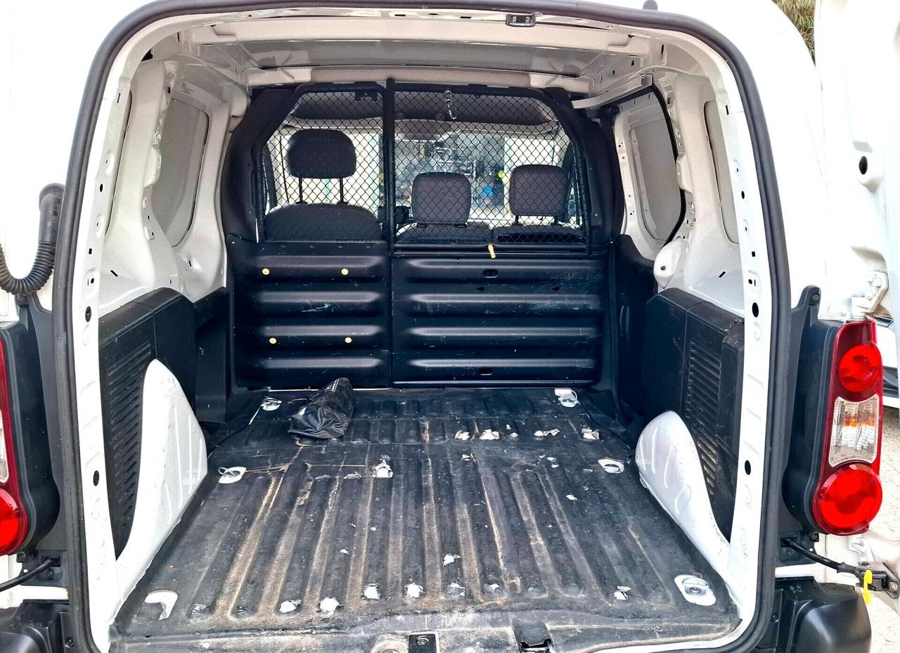BERLINGO 1.6 HDI 100 Van 3 posti Club L1