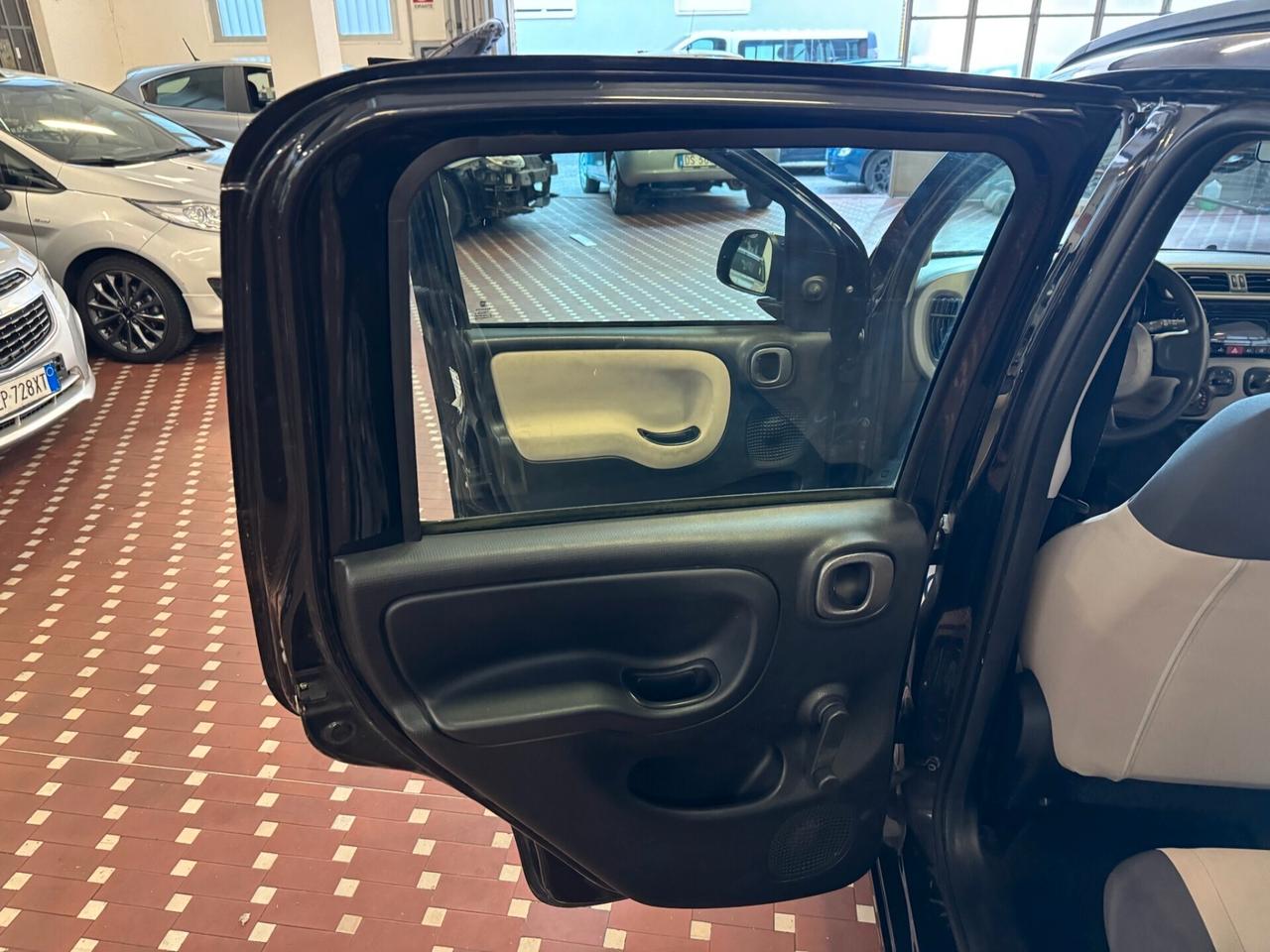 Fiat Panda 1.2 Lounge - NEOPATENTATI - UNICO PROPRIETARIO