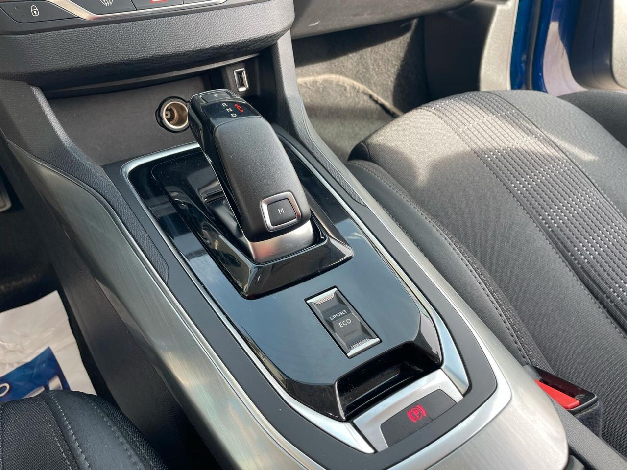 Peugeot 308 BlueHDi 130 S&S EAT8 SW Allure