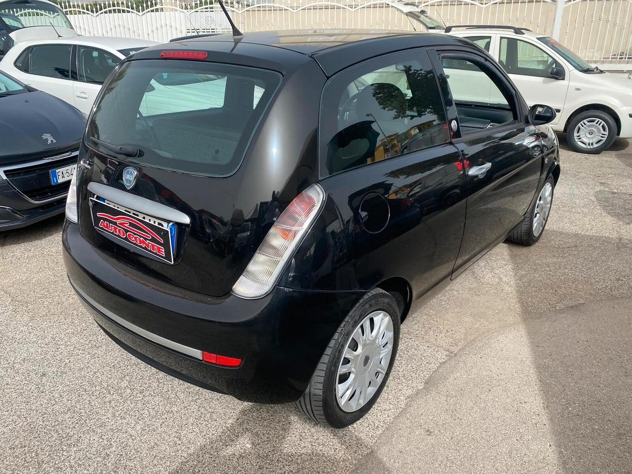 Lancia Ypsilon 1.4 Argento Ecochic GPL