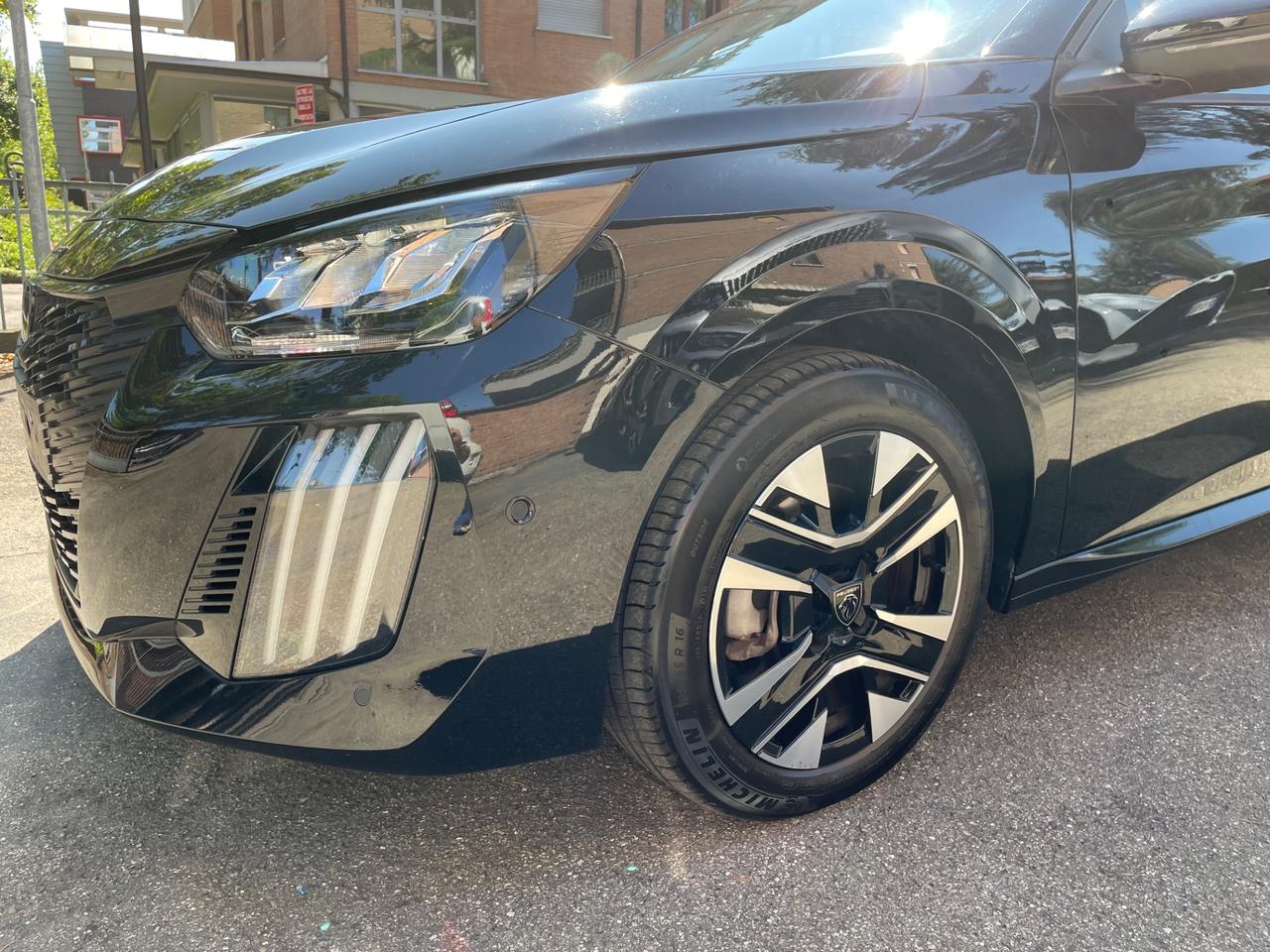 Peugeot 208 PureTech 100 Stop&Start 5 porte Allure