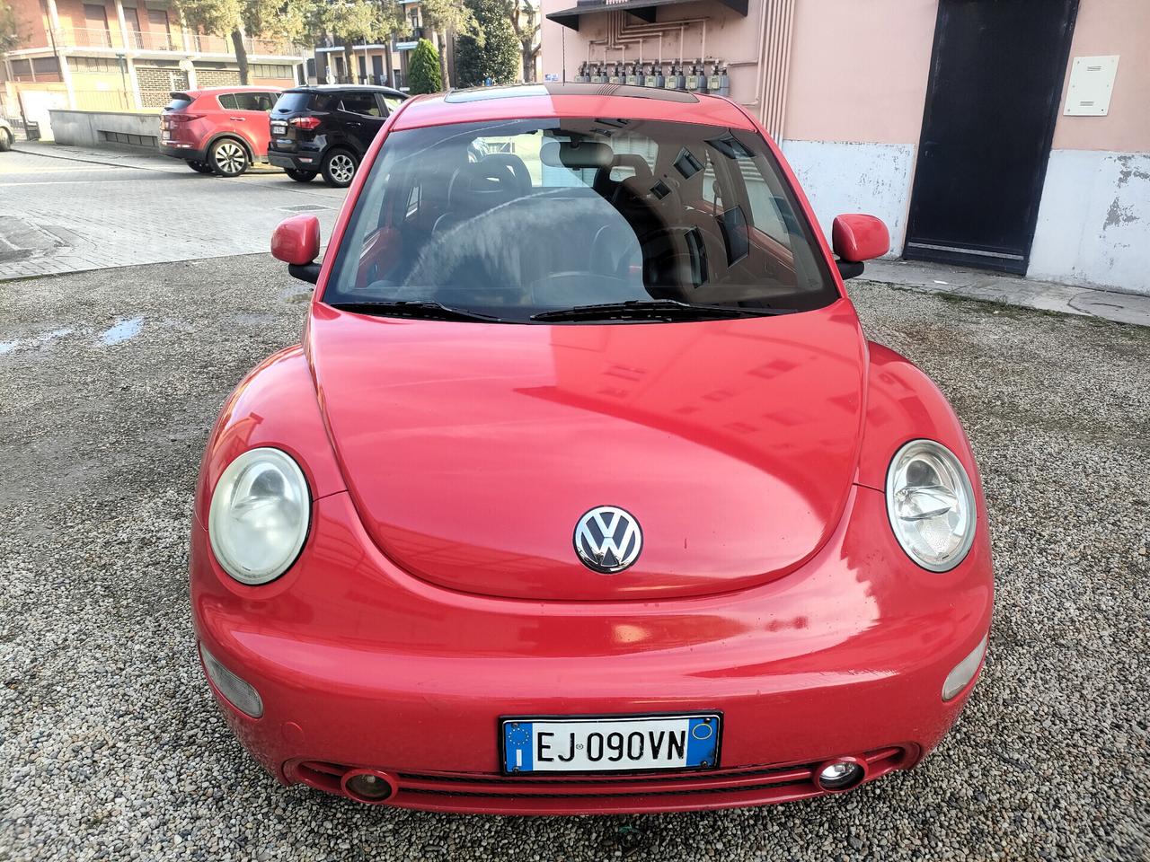 Volkswagen New Beetle 2.0 Gpl pelle e tettuccio