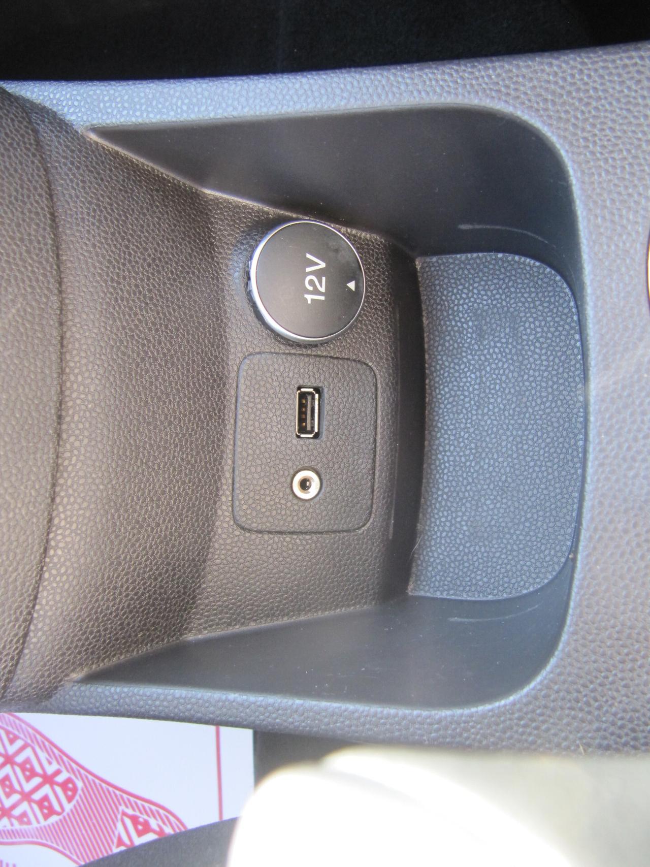 Ford Fiesta 1.5 TDCi 75CV 5 porte Titanium