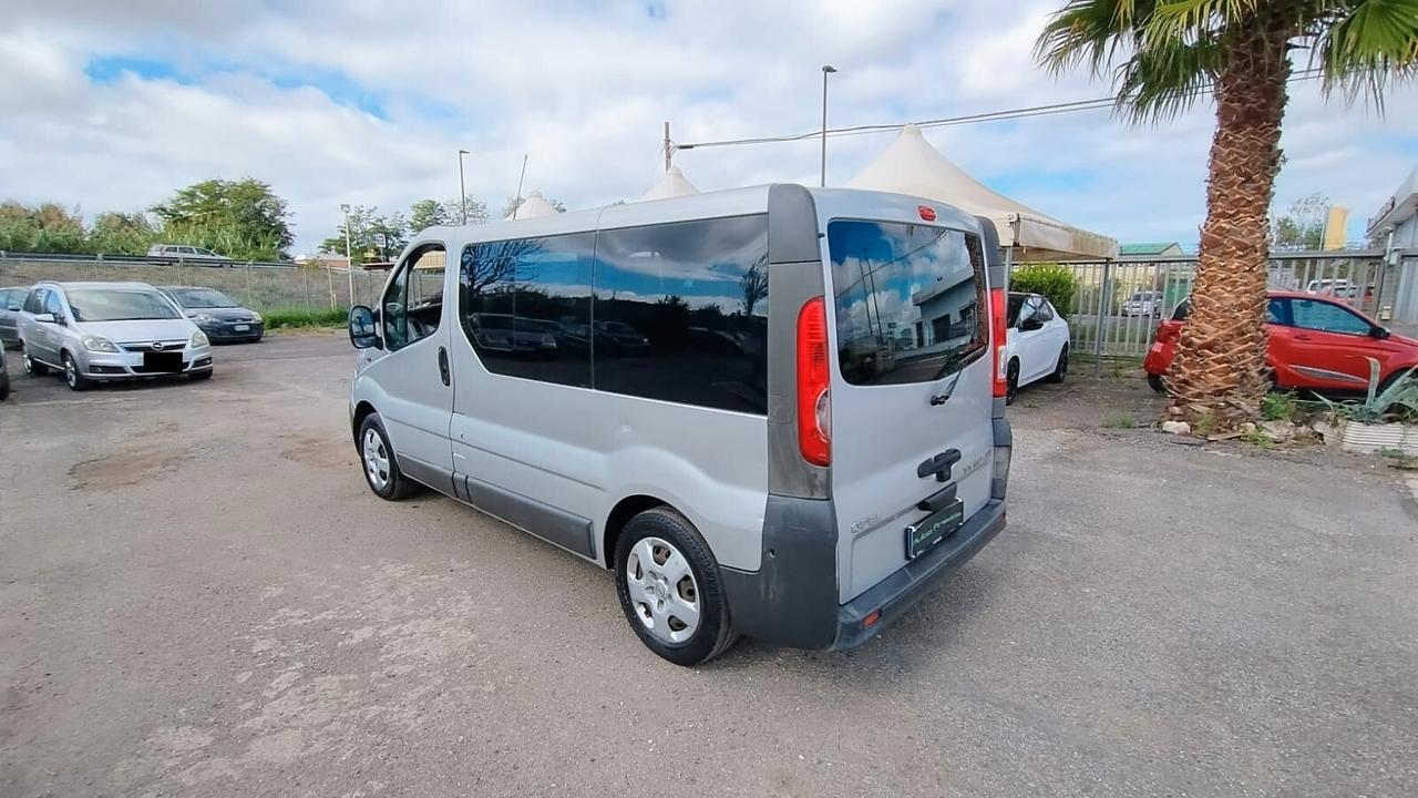 Opel Vivaro 29 2.0 CDTI PC-TN Combi 9 Posti