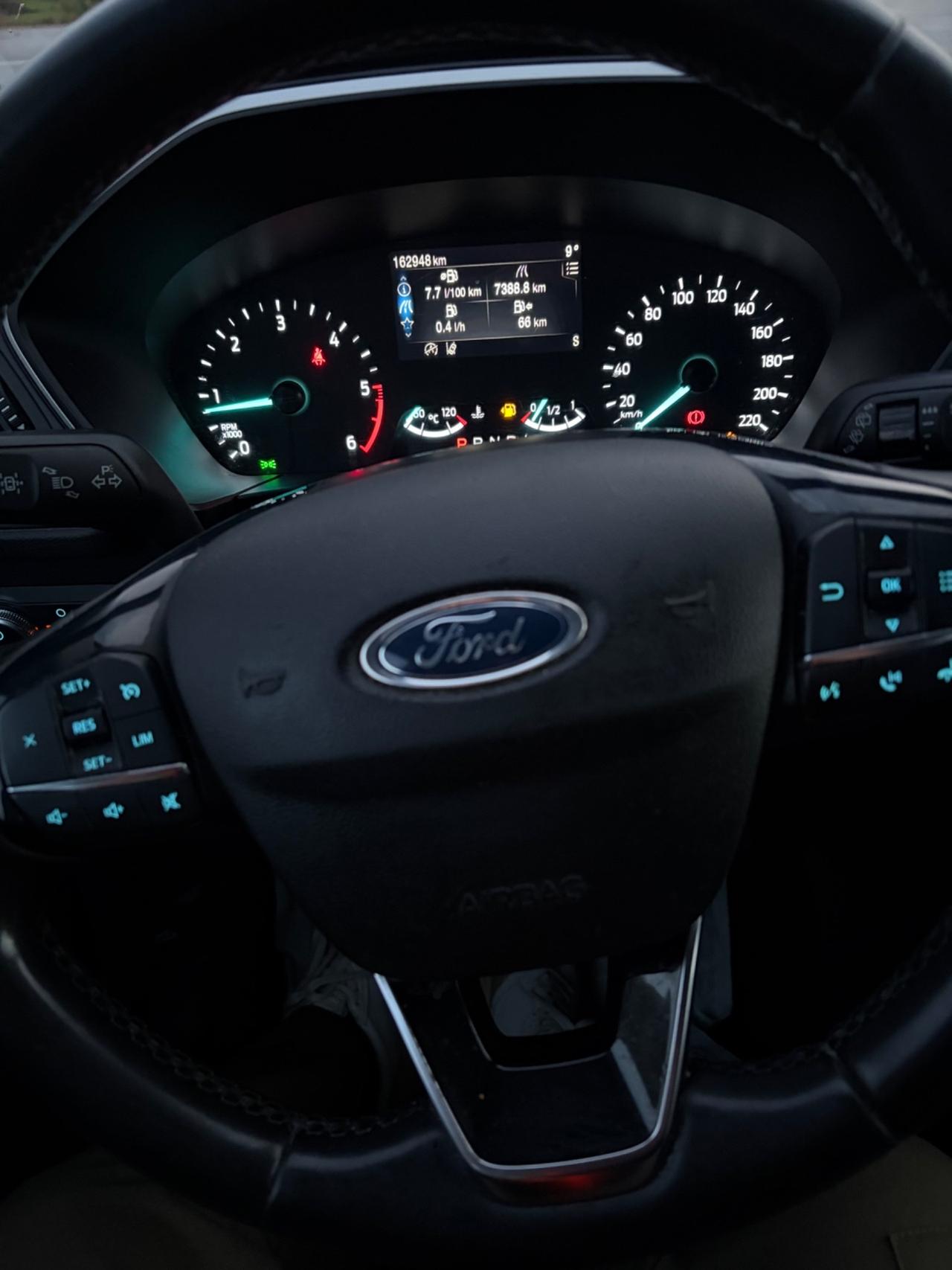 Ford Kuga 1.5 EcoBlue 120 CV aut. 2WD ST-Line