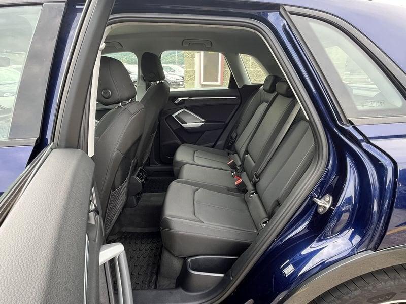 Audi Q3 35 2.0 tdi Business Advanced quattro s-tronic