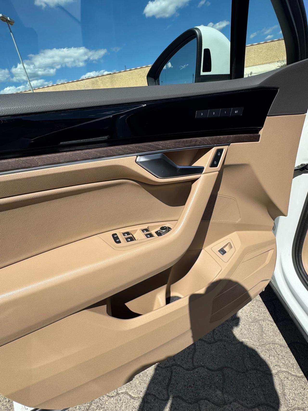 Volkswagen Touareg 3.0 V6 TDI SCR Elegance