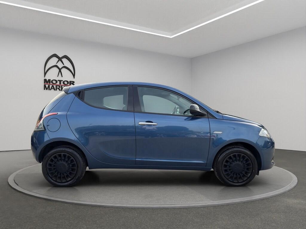 Lancia Ypsilon 5 Porte 1.0 FireFly Hybrid Silver