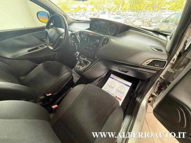 LANCIA Ypsilon 0.9 TwinAir 85 CV 5 porte S&S Platinum