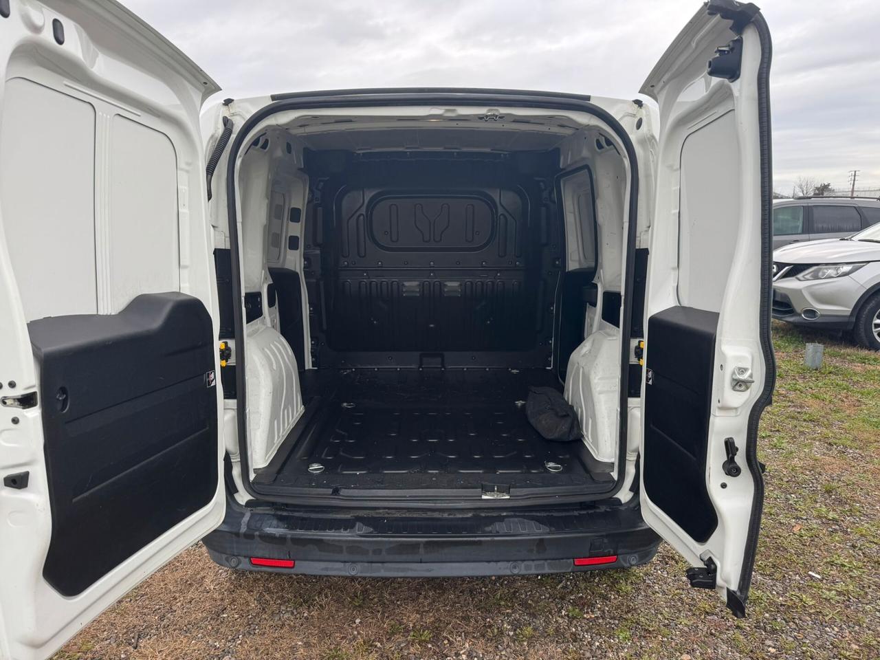 Fiat Doblo cargo 1.3 mjet 2019 SOLO 140.000 KM