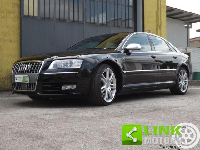 AUDI S8 5.2 V10 quattro tiptronic
