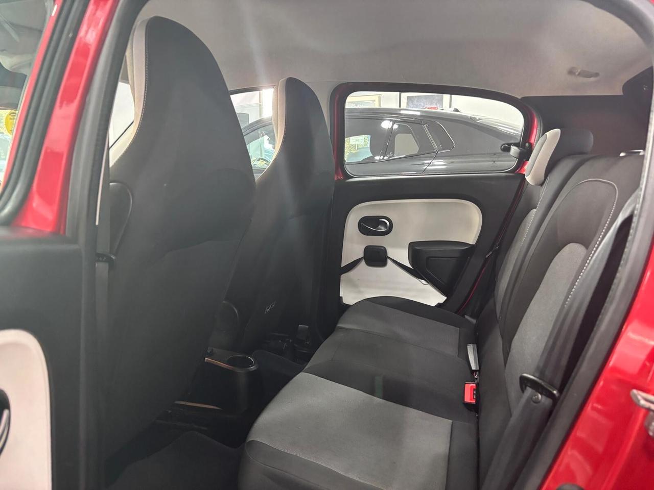 RENAULT TWINGO 1.0 LUXE EDITION