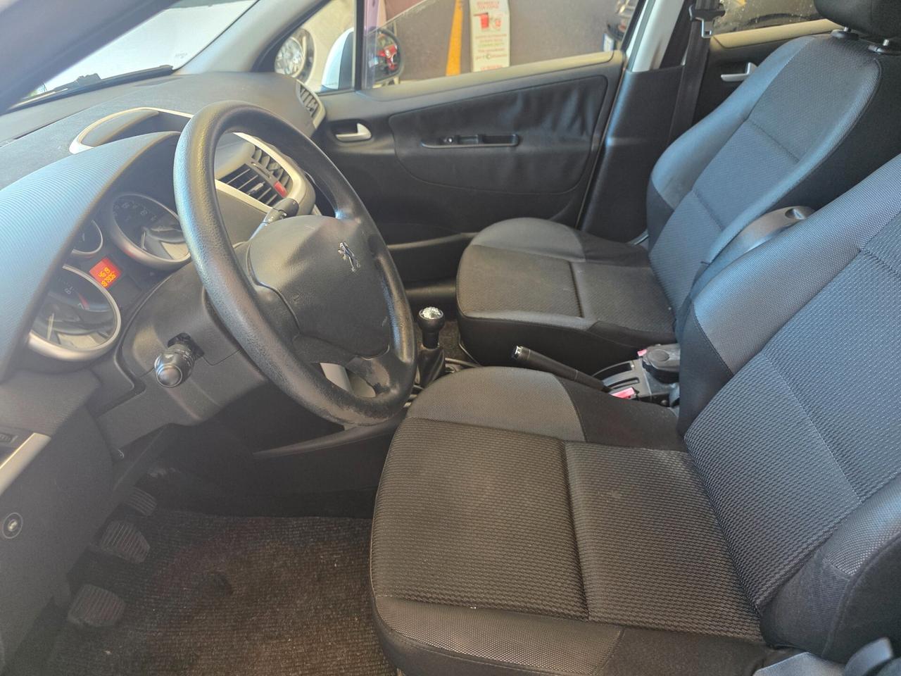 Peugeot 207 Plus 1.4 8V 75CV 5p. ECO GPL