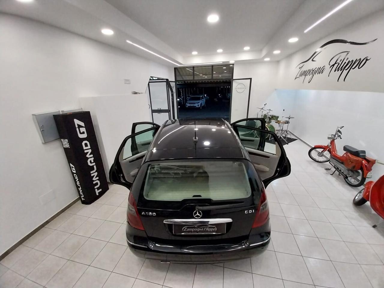 Mercedes-benz A 180 CDI 110CV Elegance 2010