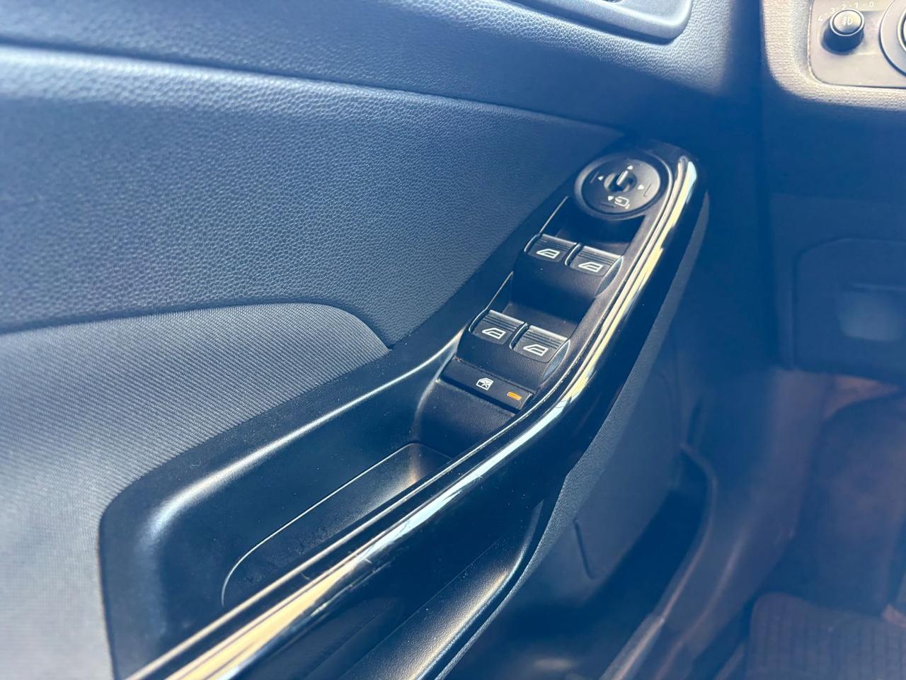 Ford Fiesta Titanium 1.5 TDCi AUTOCARRO DIS #10331