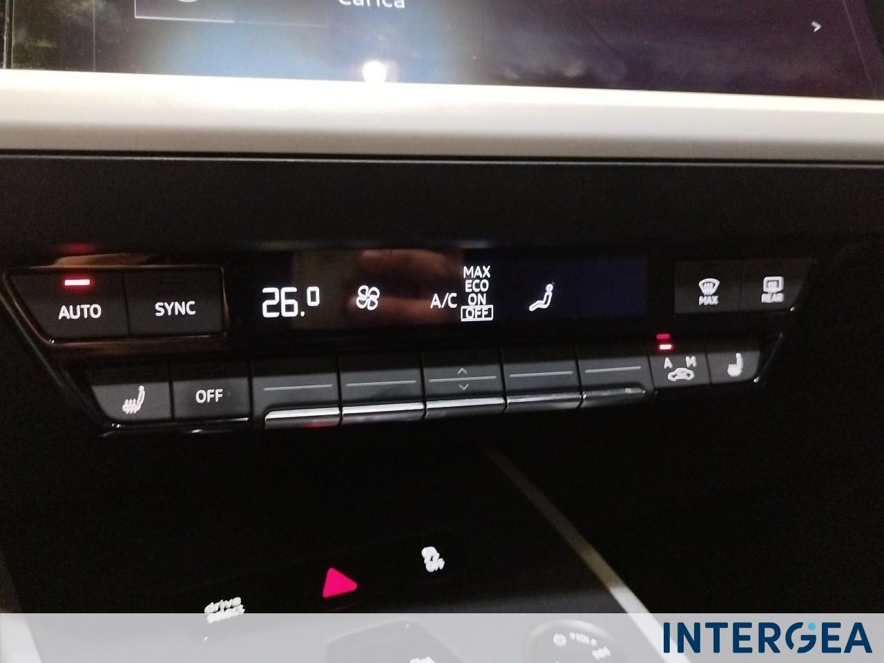 AUDI Q4 e-tron 40 Business