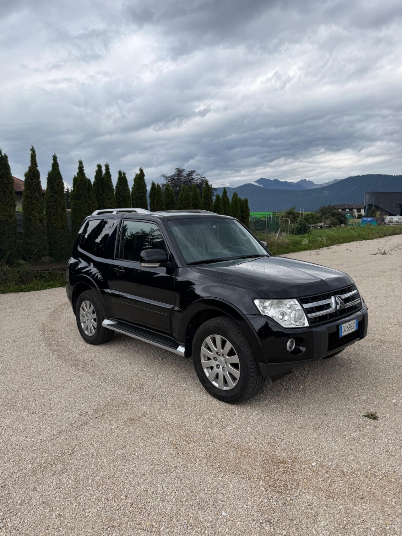 Mitsubishi Pajero 3.2 DI-D 16V aut. 3p