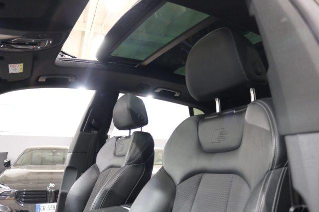 AUDI Q8 55 TFSI quattro tiptronic Sport PLUS S-LINE