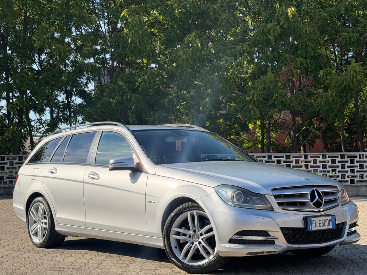 Mercedes-benz C 220 CDI BlueEFFICIENCY Avantgarde