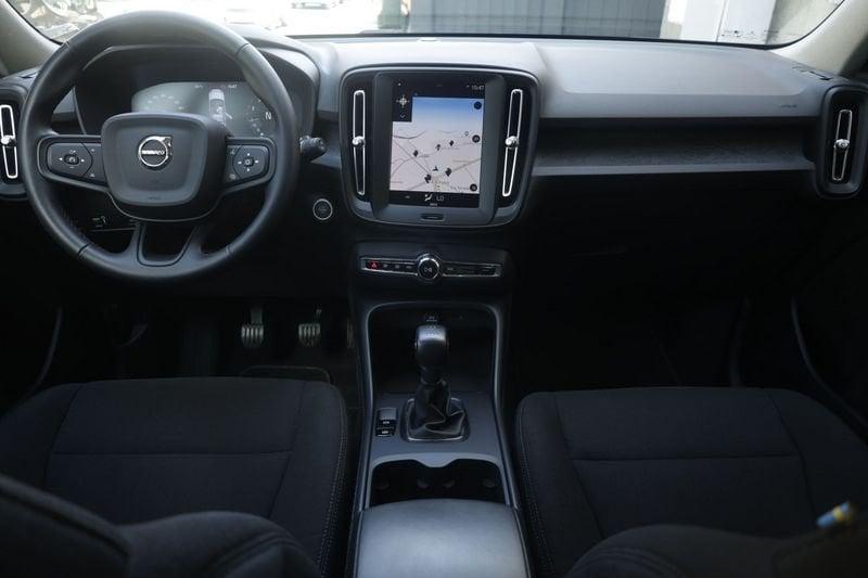 Volvo XC40 Volvo XC40 T2 Momentum Essential 95KW ANNO 2022