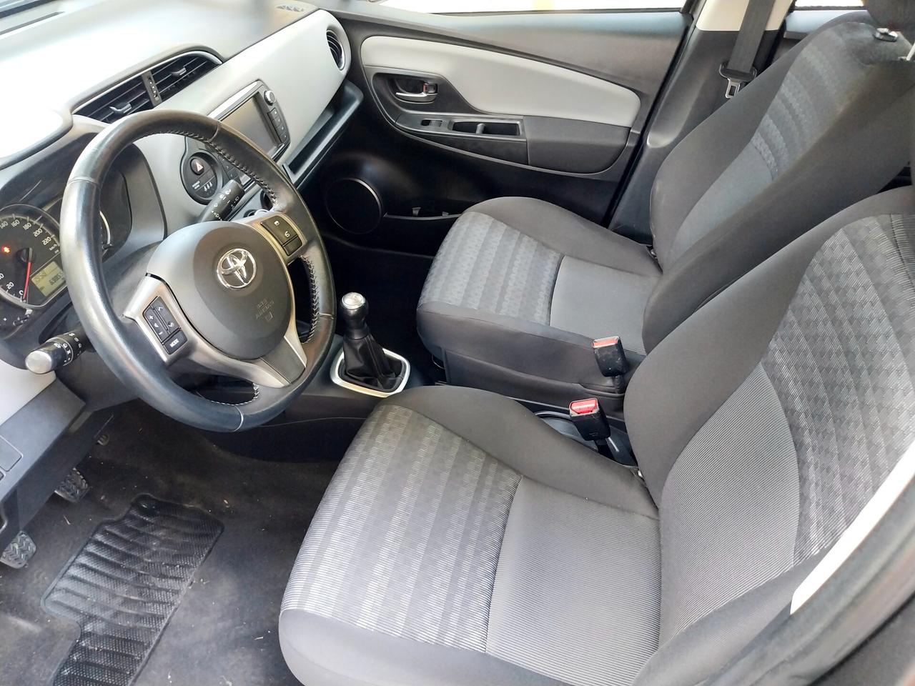 Toyota Yaris 1.0 5 porte