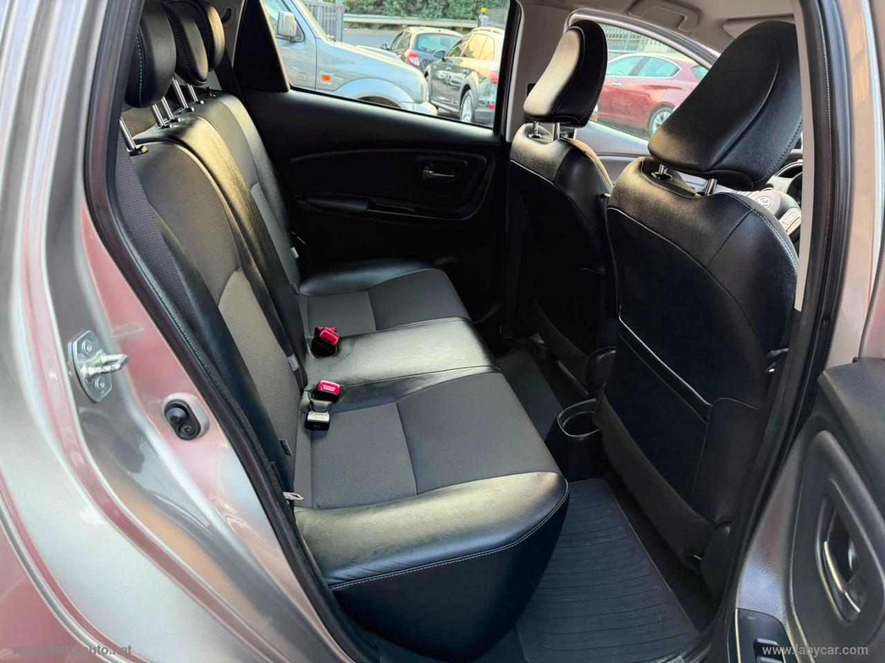 TOYOTA Yaris 1.4 D-4D 5p. Lounge