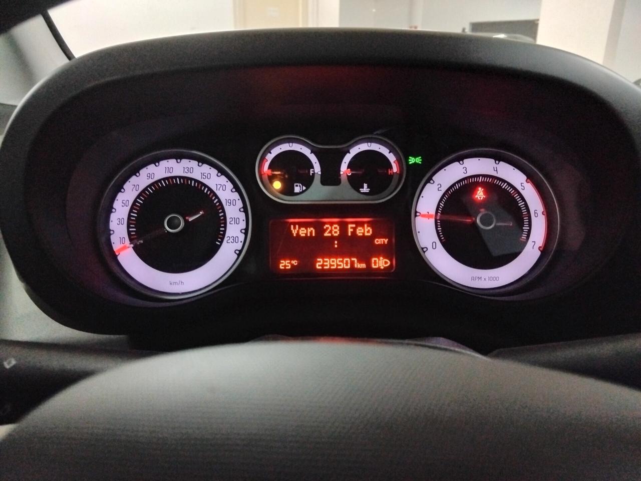 Fiat 500L 1.6 Multijet 105 CV Pop Star
