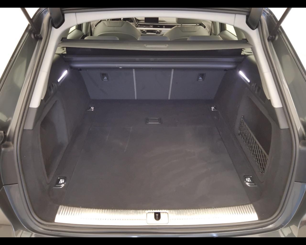 AUDI A4 V 2019 Avant - A4 Avant 40 2.0 g-tron Business Advanced 1