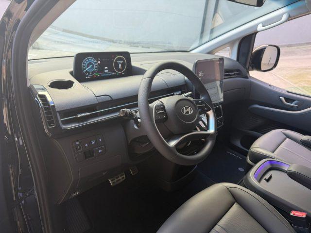 HYUNDAI Staria 1.6 HEV 225CV AT 2WD 7 posti Luxury