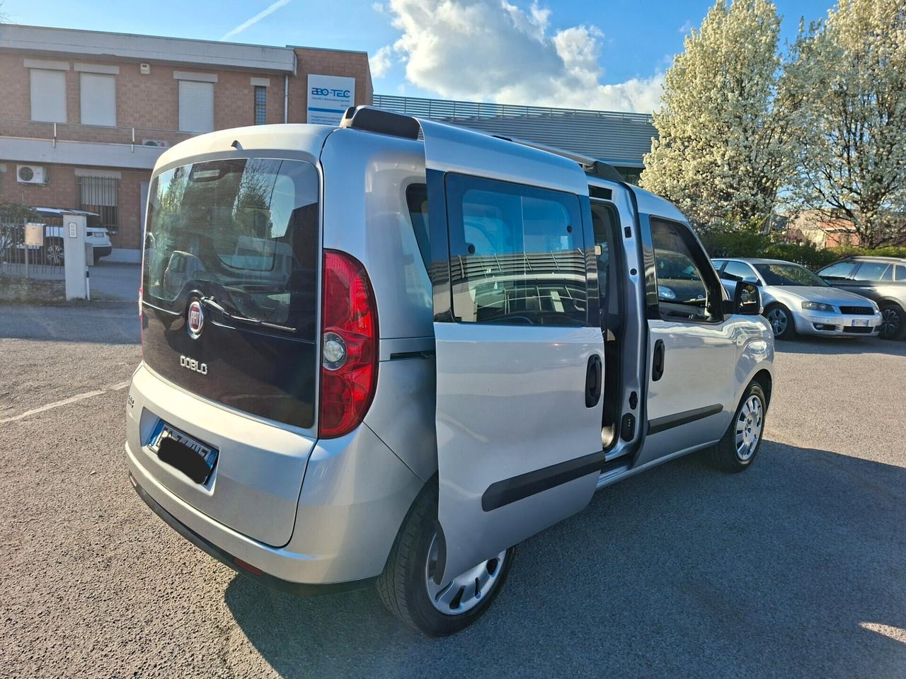 Fiat Doblò 1.4 T-Jet Natural Power - 2013