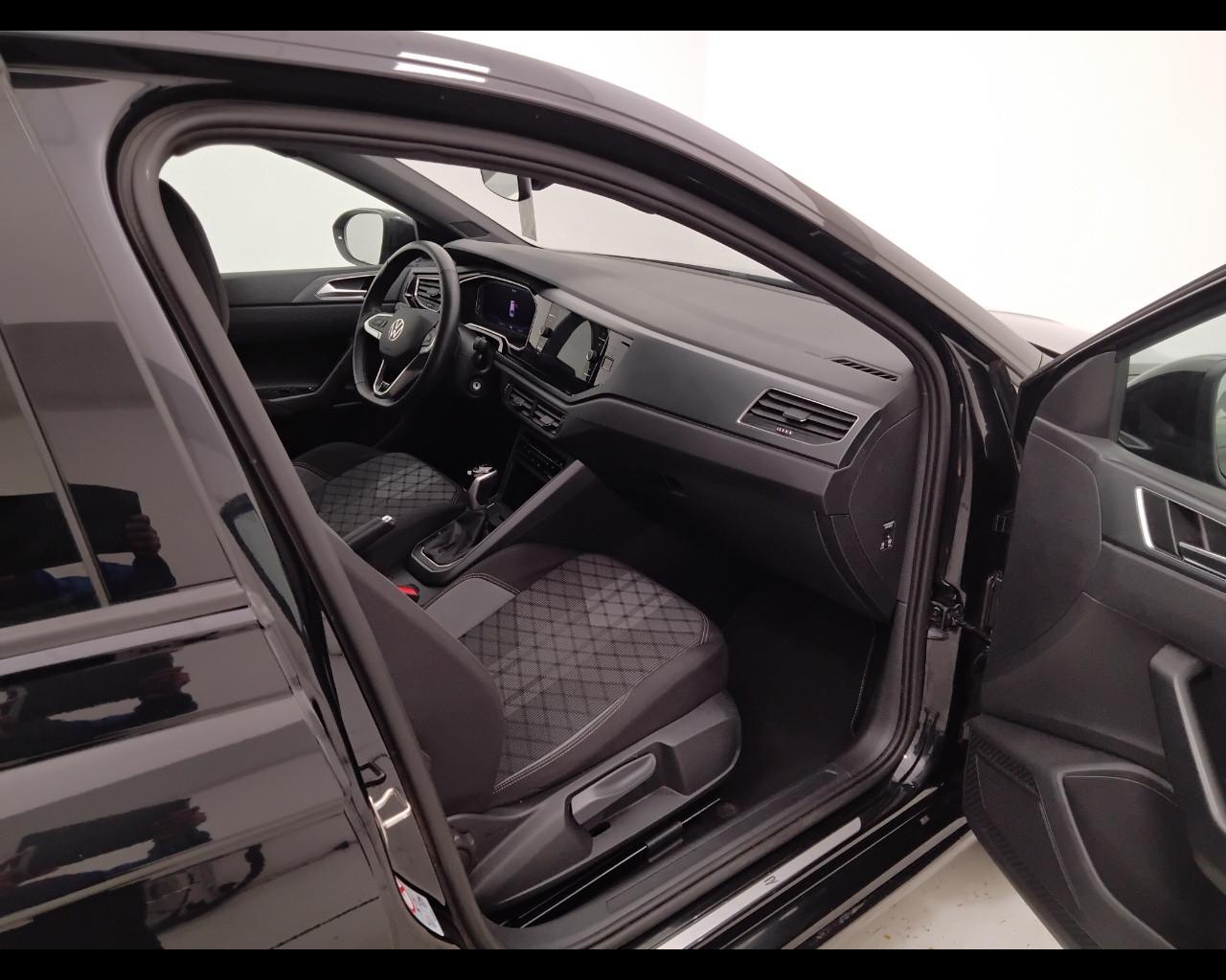 VOLKSWAGEN Taigo - Taigo 1.0 tsi R-Line 115cv dsg