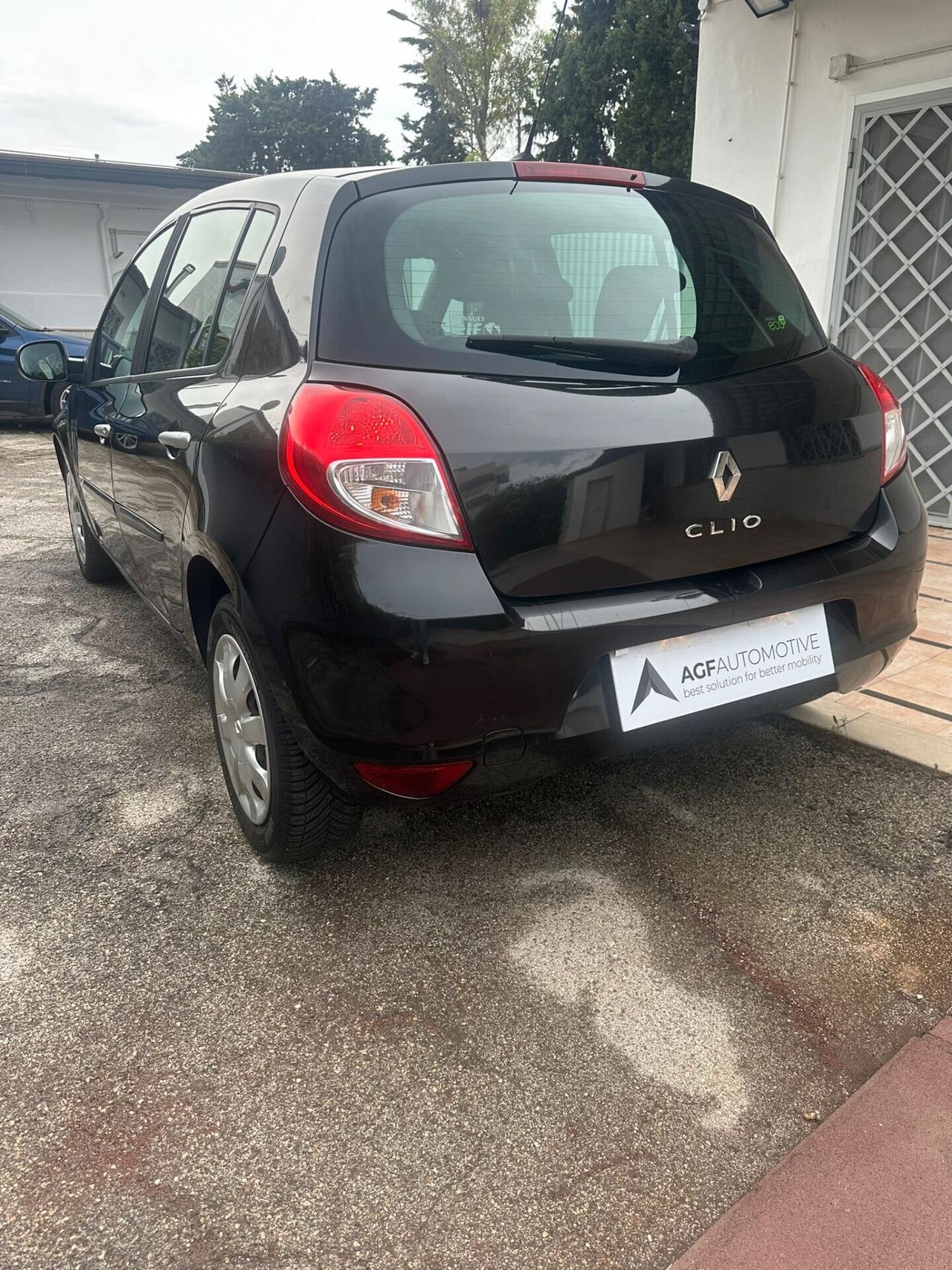 Renault Clio 1.2 16V 5 porte Dynamique