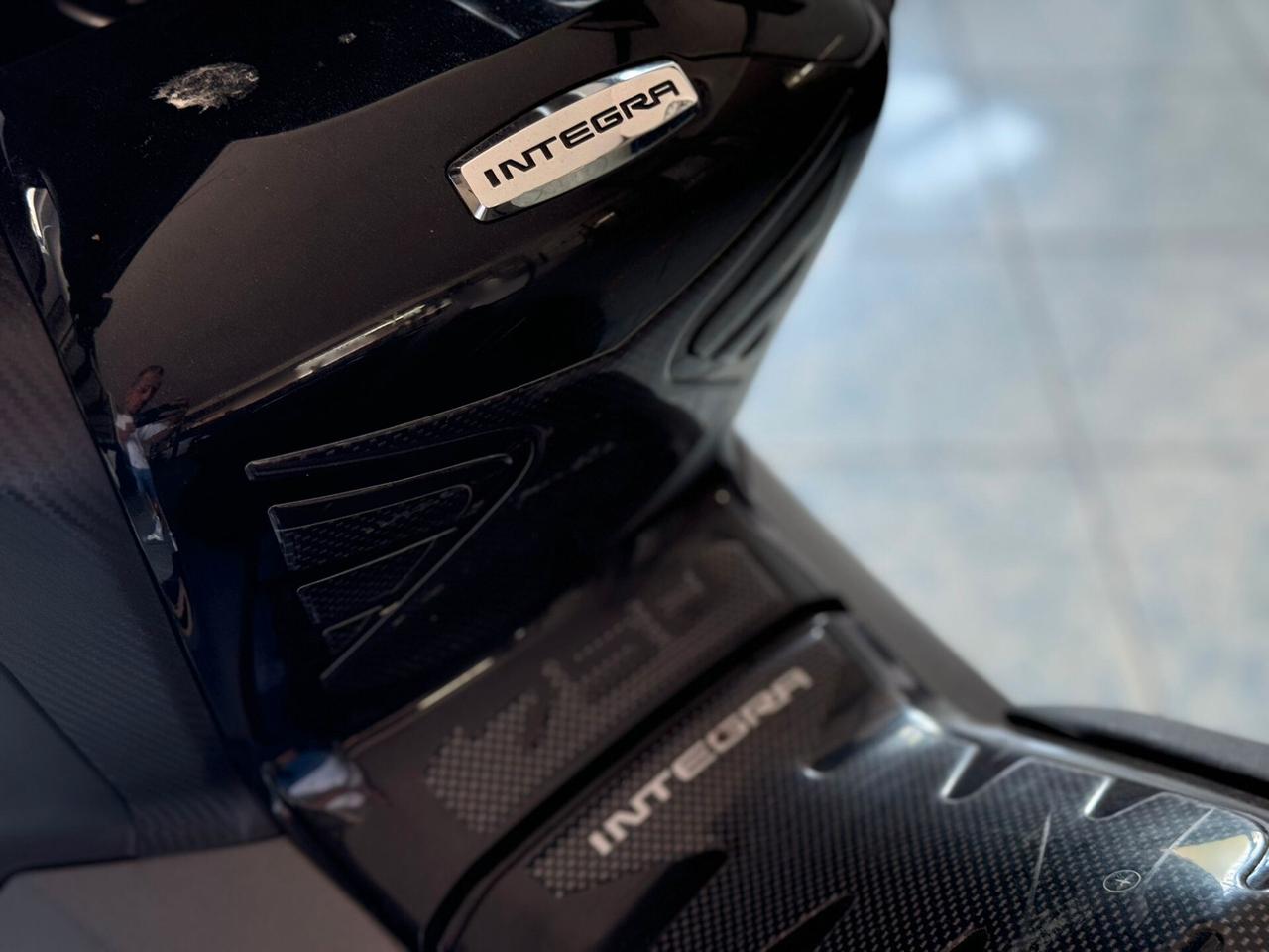 Honda Integra 750 SPORT