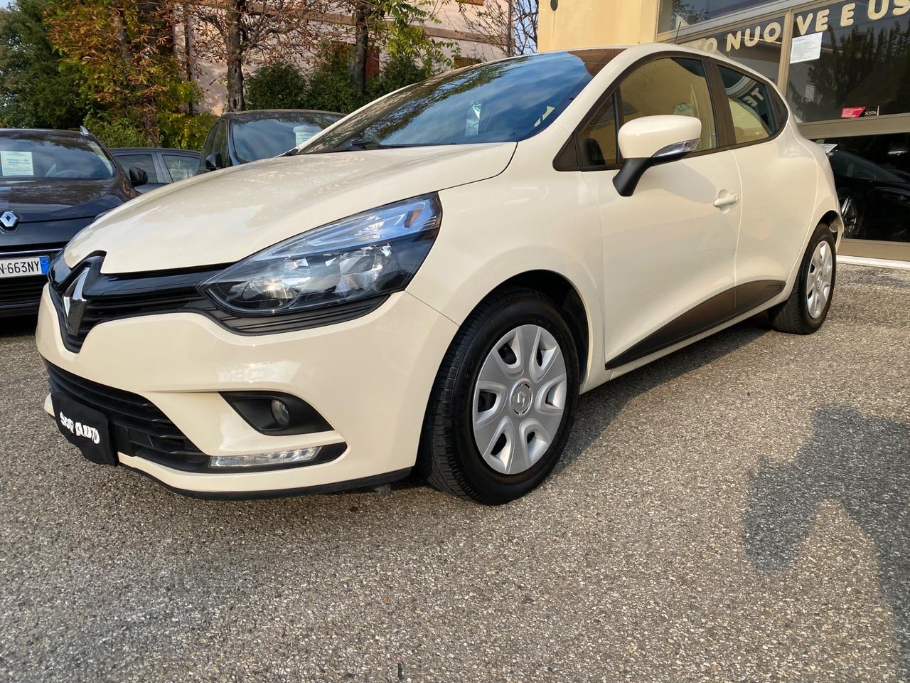 Renault Clio 1.2 75CV 5 porte Life NEOPATENTATI!!!