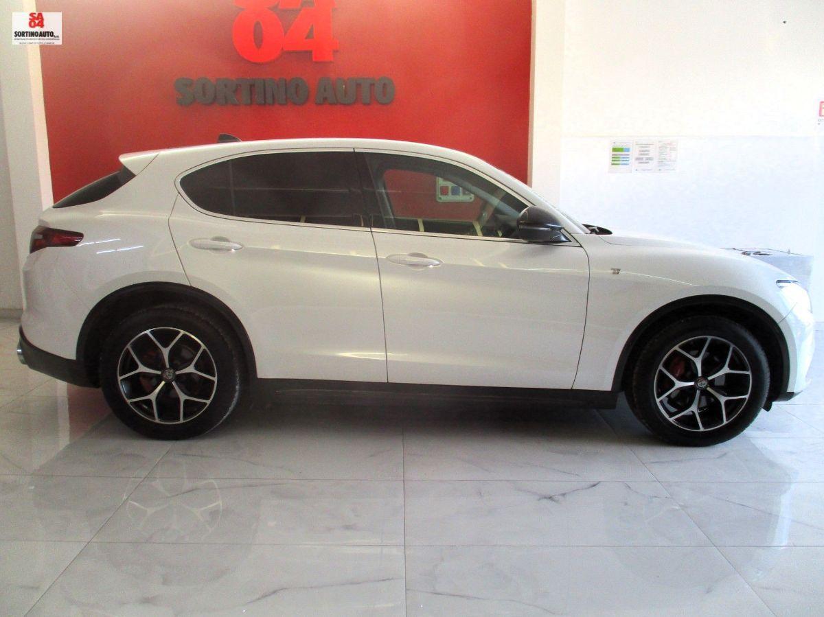 A.R.Stelvio 2.2 T.diesel 190CV AT8 Q4 TI-2021 FULL