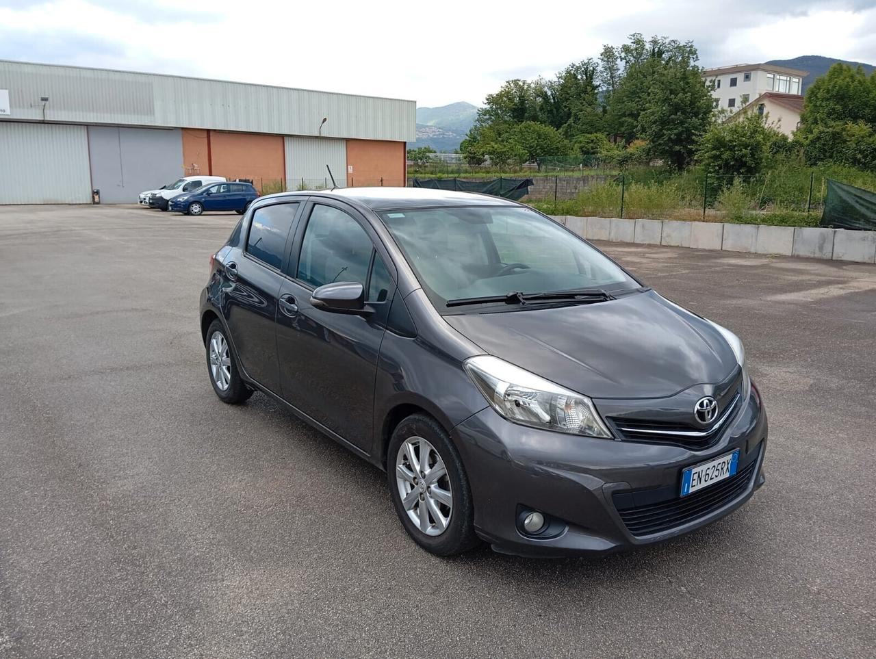 Yaris 1.3 5 porte Lounge "KM CERTIFICATI"