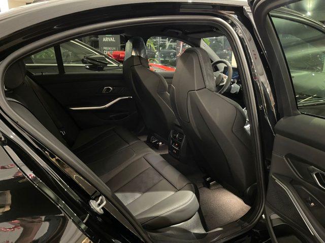 BMW M3 Competition xDrive TETTO CARBONIO 4X4 FULL BLACK
