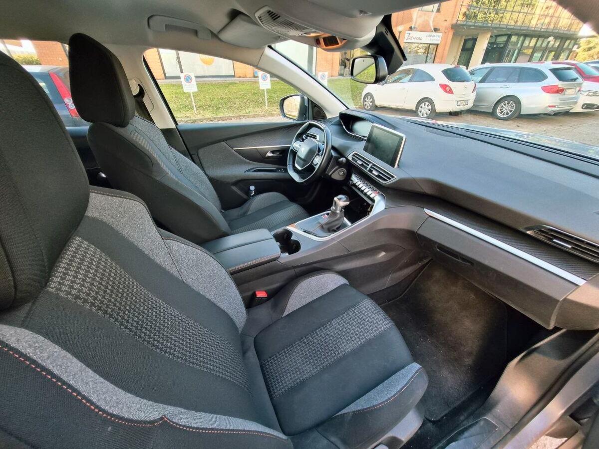 Peugeot 3008 1.5 bluehdi Business s&s 130cv