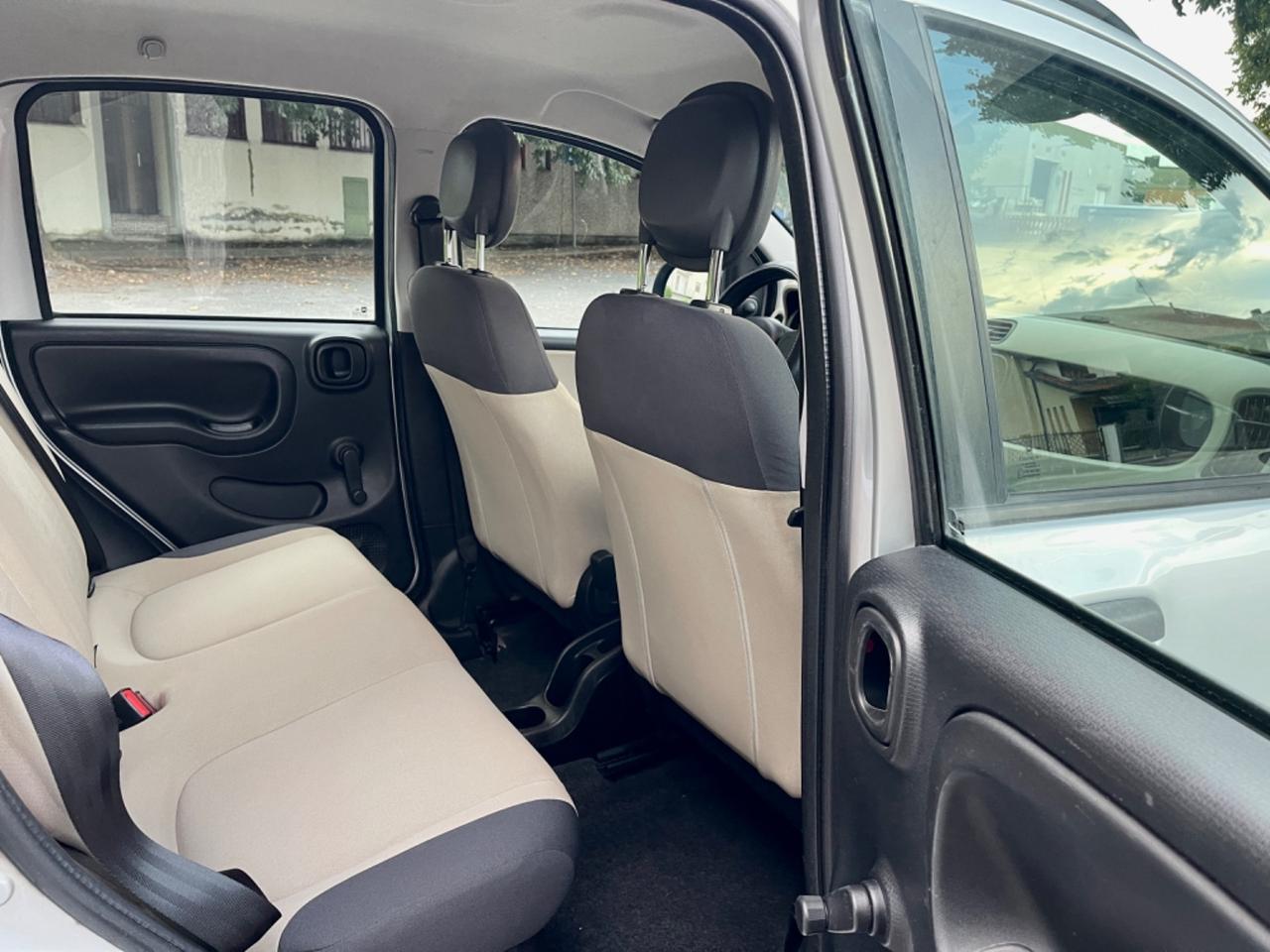 Fiat Panda 1.2 EasyPower Lounge Metano per Neopatentati 2014