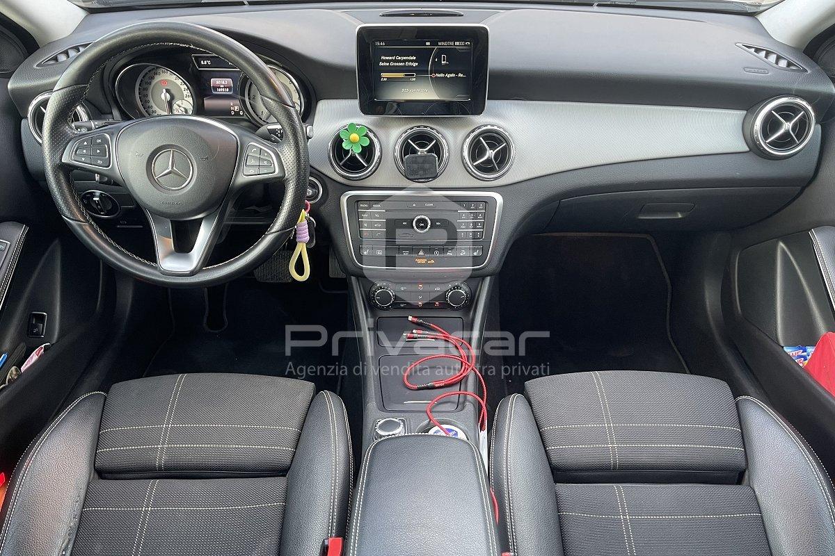 MERCEDES GLA 200 d Automatic 4Matic Premium