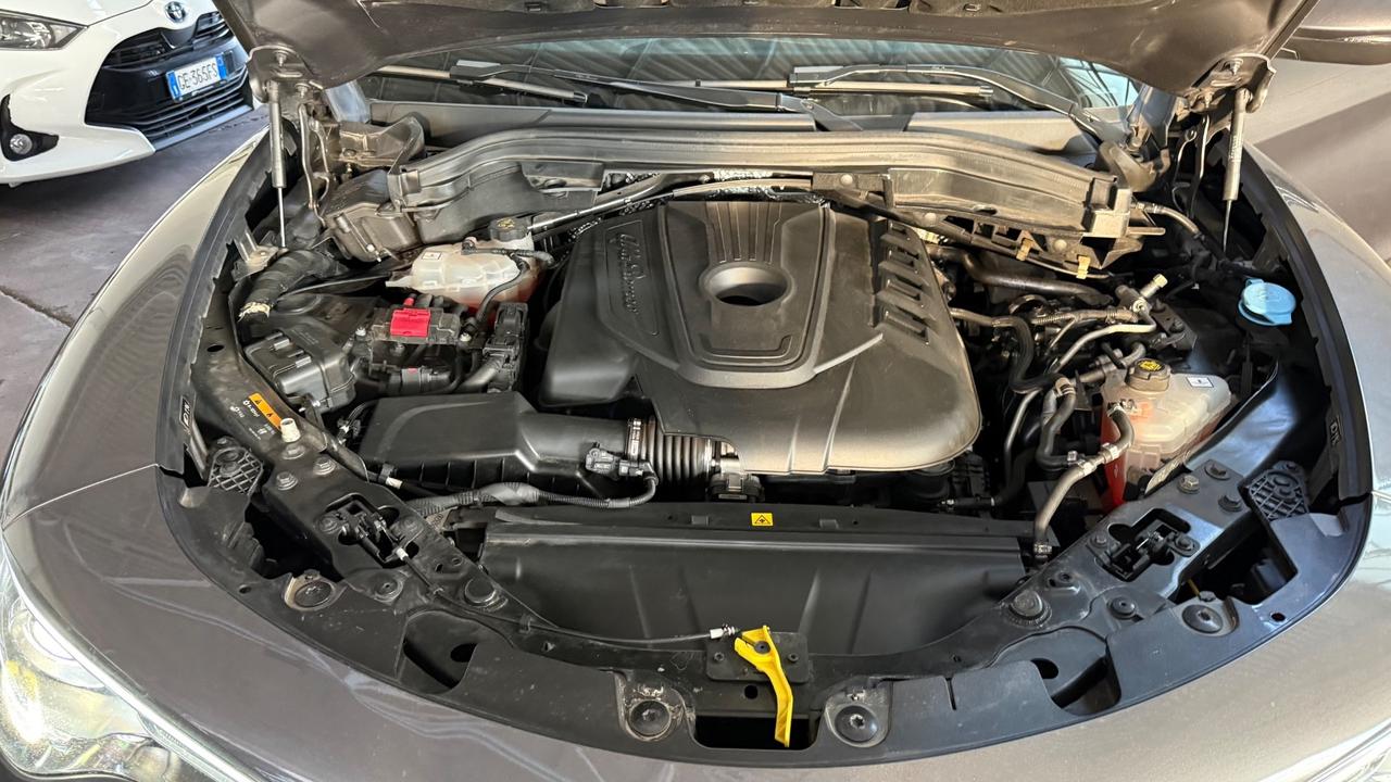 Alfa Romeo Stelvio 2.2 Turbodiesel 160 CV AT8 RWD Business